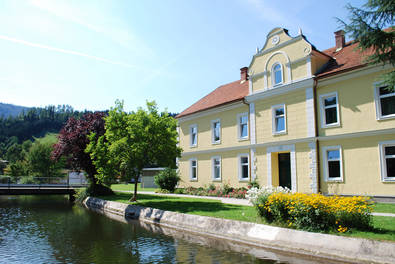 Das GIZ Rosegg Gebäude.